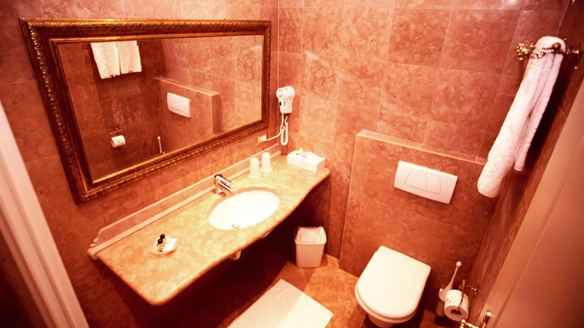 Hotel La Dolce Vita Cavaion Veronese