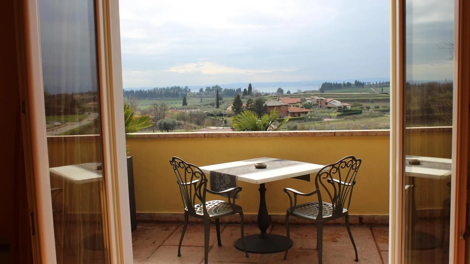 Hotel La Dolce Vita Cavaion Veronese Italia