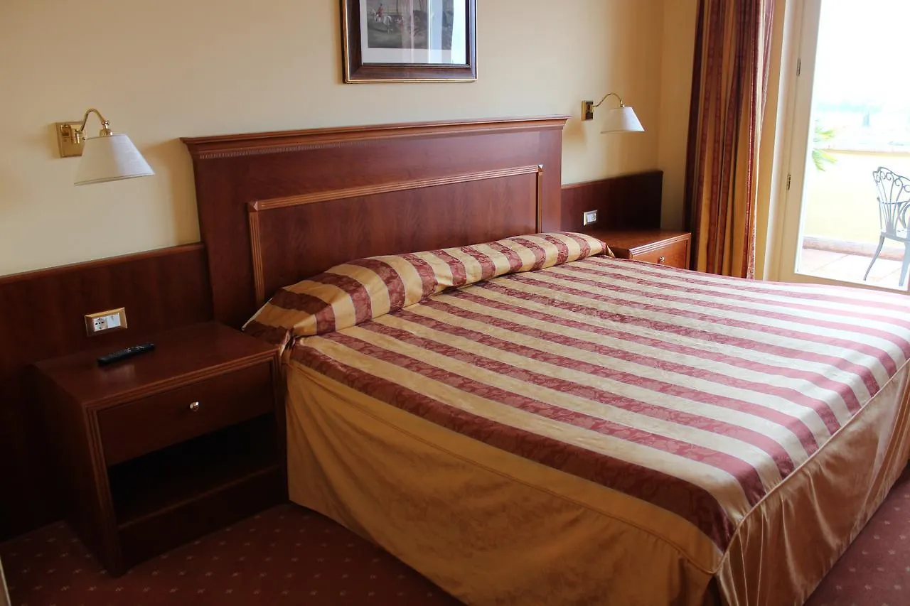 Hotel La Dolce Vita Cavaion Veronese 3*,