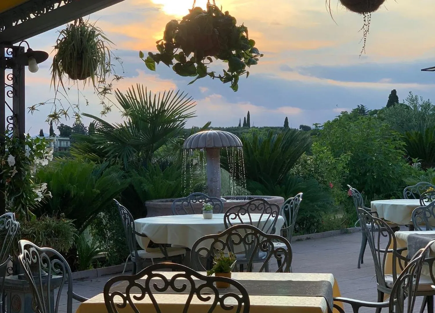 Hotel La Dolce Vita Cavaion Veronese 3*,  Olaszország